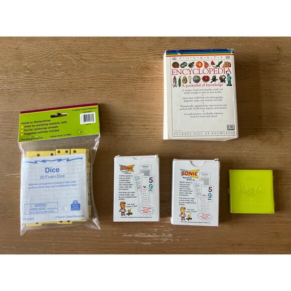 Kids Learning Multiplication Flash Cards Dice Table Topics Christmas Gift Toys - Picture 2 of 2